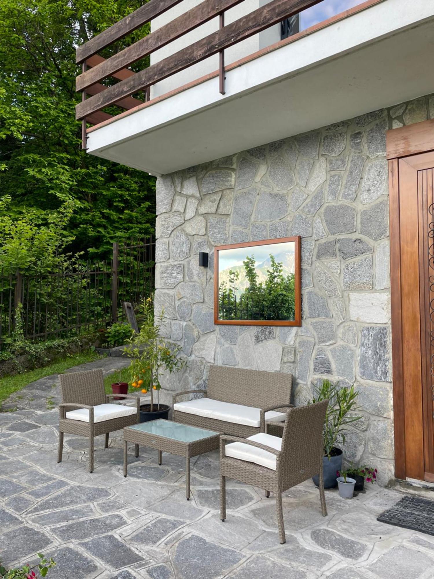 Villa D'Alba Guest House Civenna Exterior photo